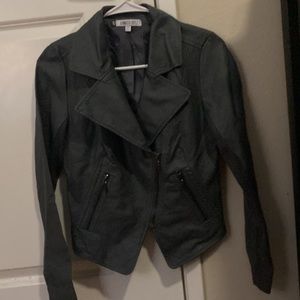 CLOSET CLEAR OUT SALE - Jennifer López gray vegan leather jacket size petite XS